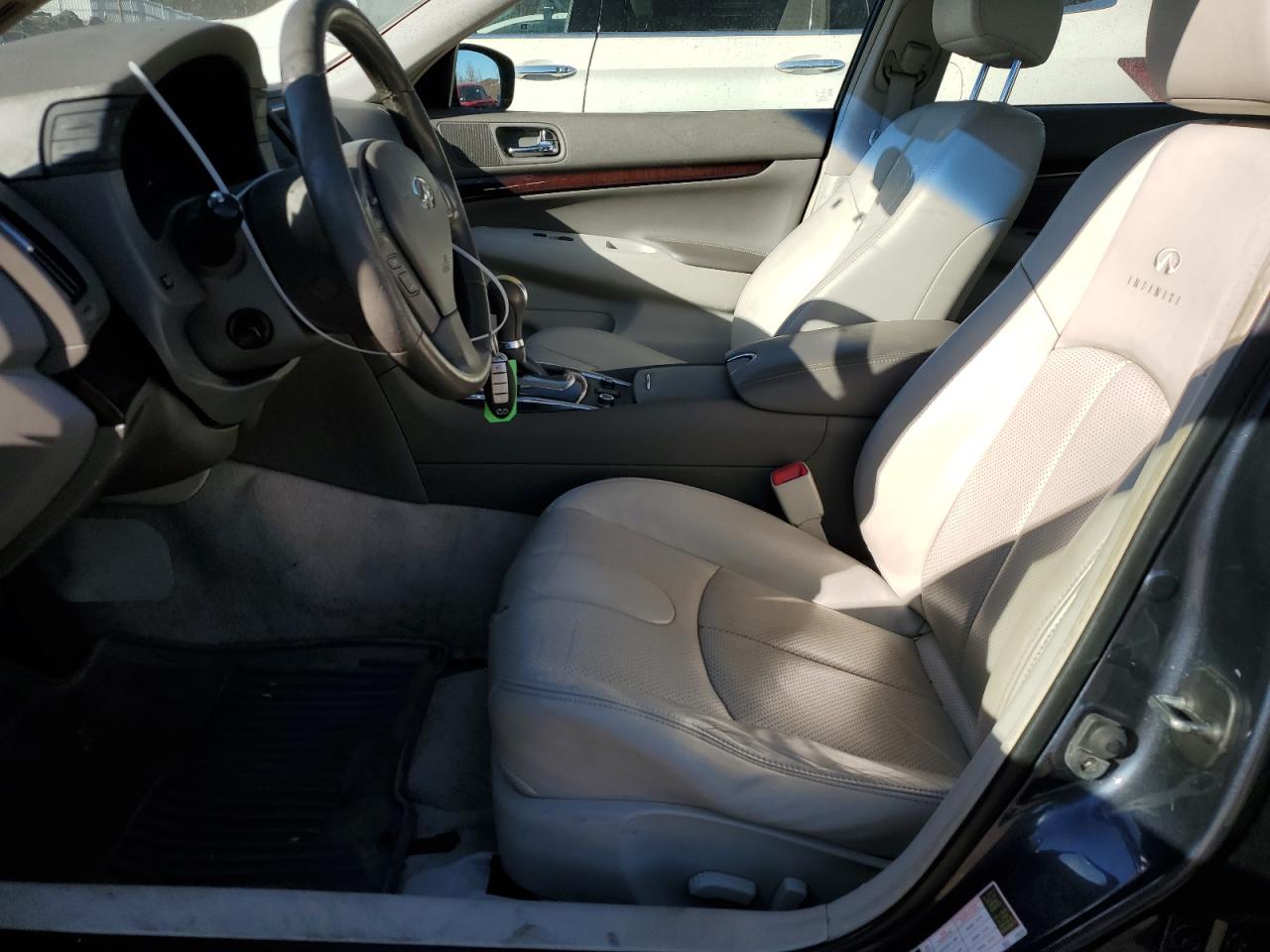 2012 Infiniti G - Image 7
