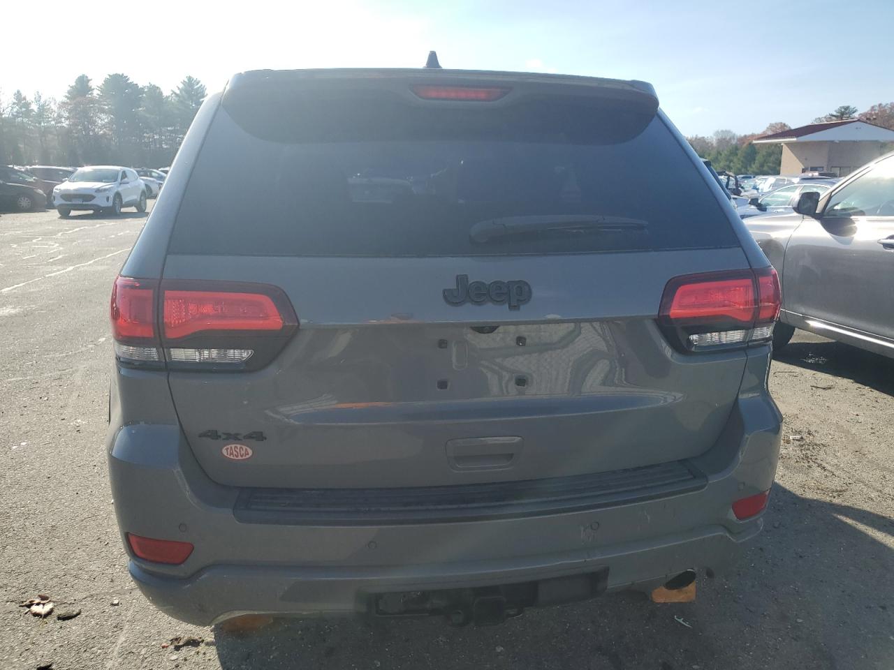 2020 Jeep Grand Cherokee - Image 6