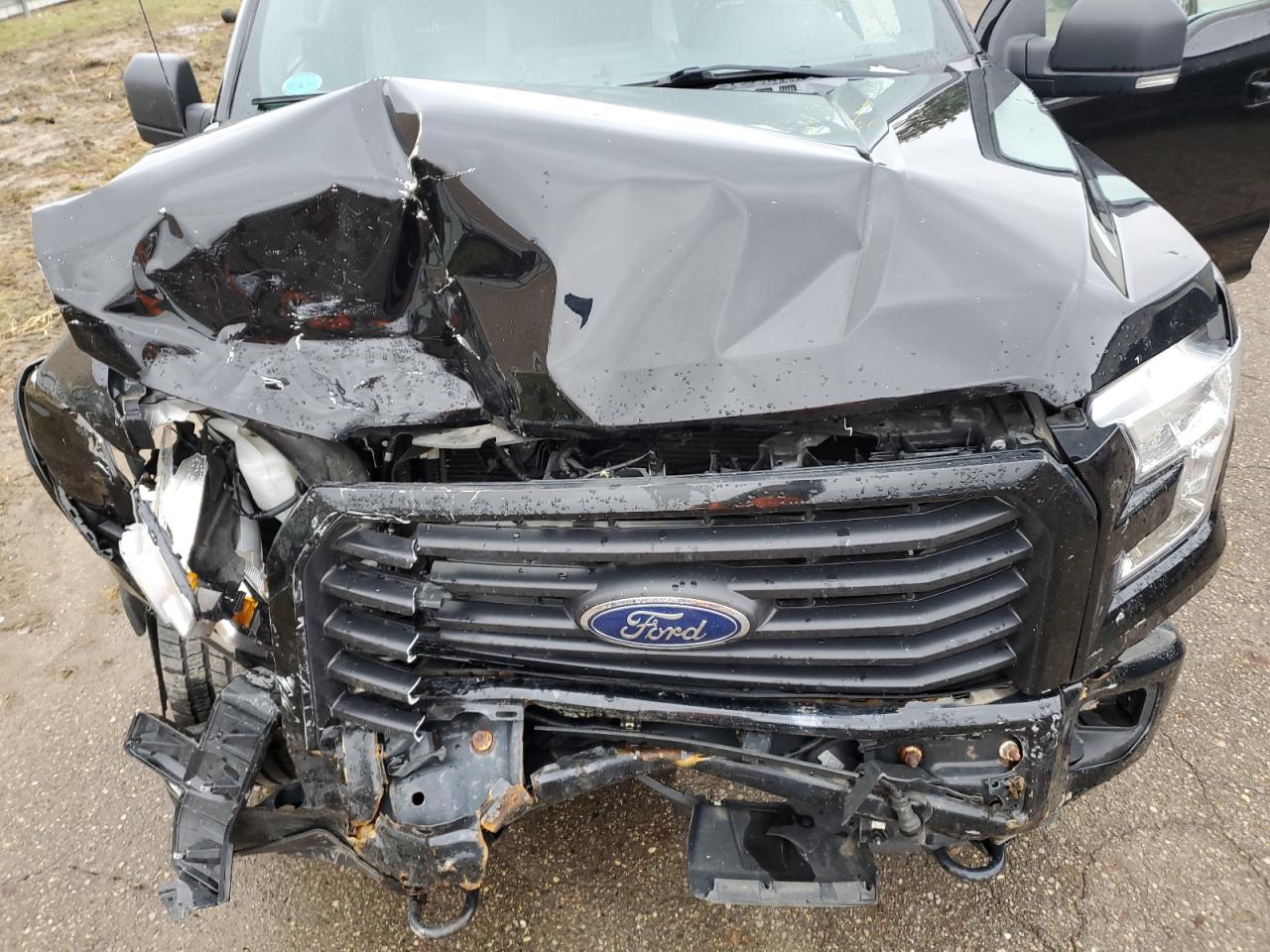 2017 Ford F-150 - Image 12