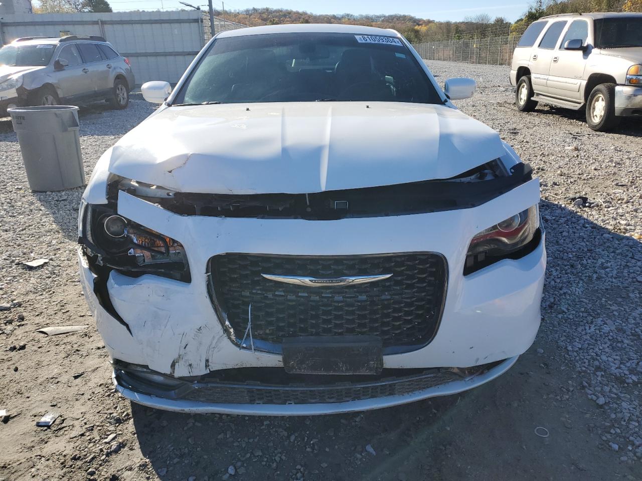 VIN 2C3CCABG3KH562711 2019 CHRYSLER 300 no.5