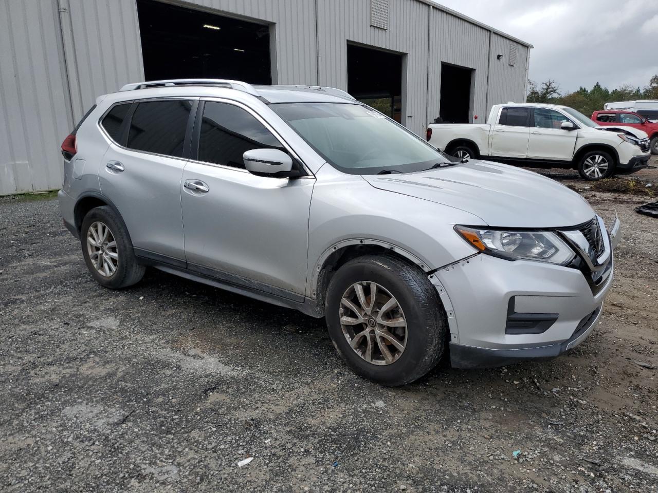 2019 Nissan Rogue - Image 4