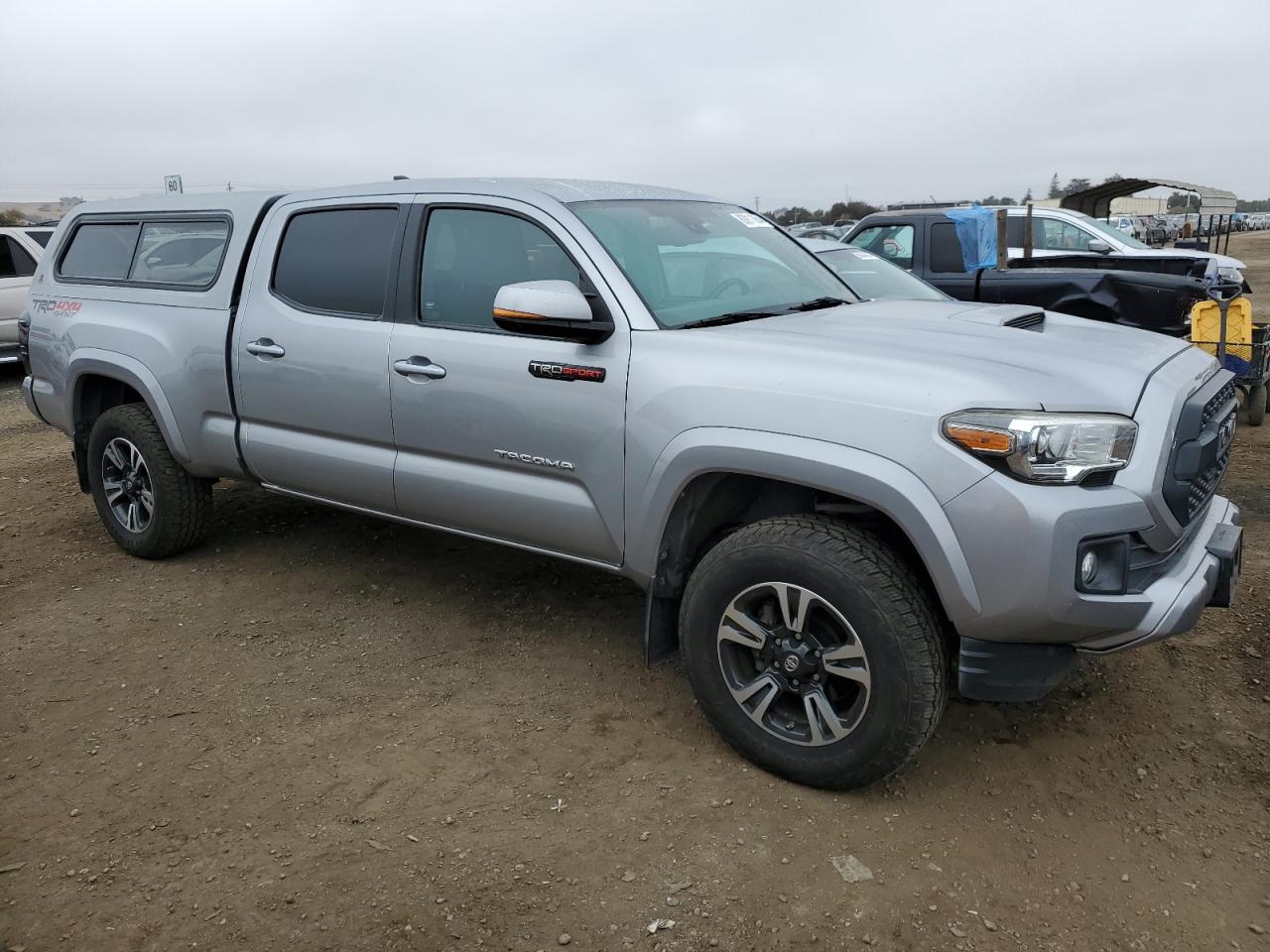 VIN 3TMDZ5BN8JM039933 2018 TOYOTA TACOMA no.4