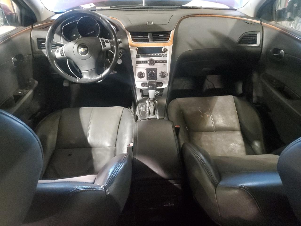 2011 Chevrolet Malibu - Image 8