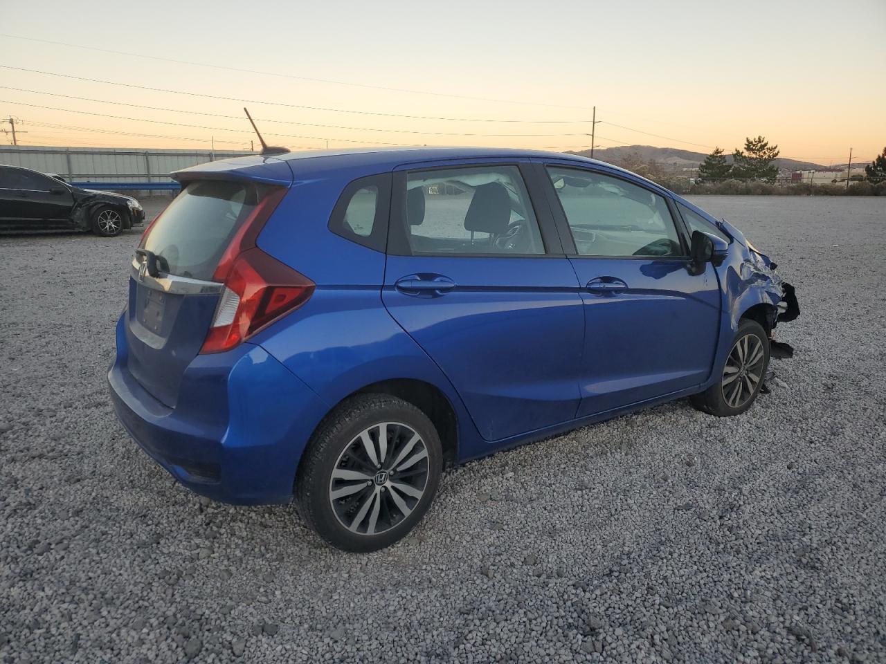 VIN 3HGGK5H80KM719671 2019 HONDA FIT no.3