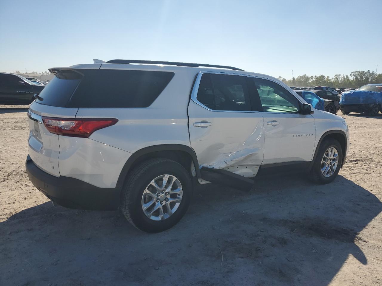 2019 Chevrolet Traverse - Image 3