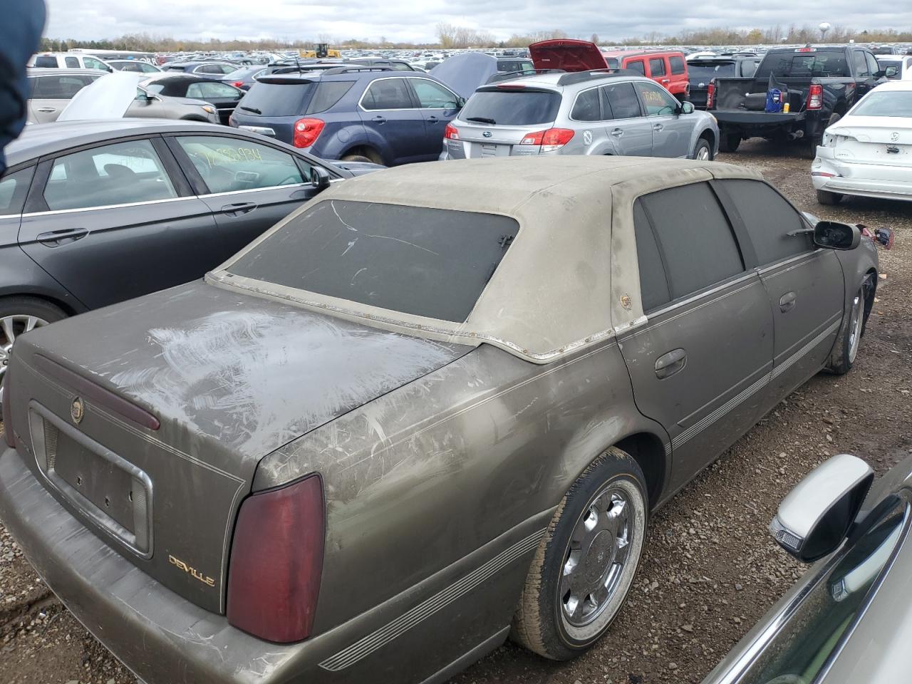 2001 Cadillac De Ville - Image 3