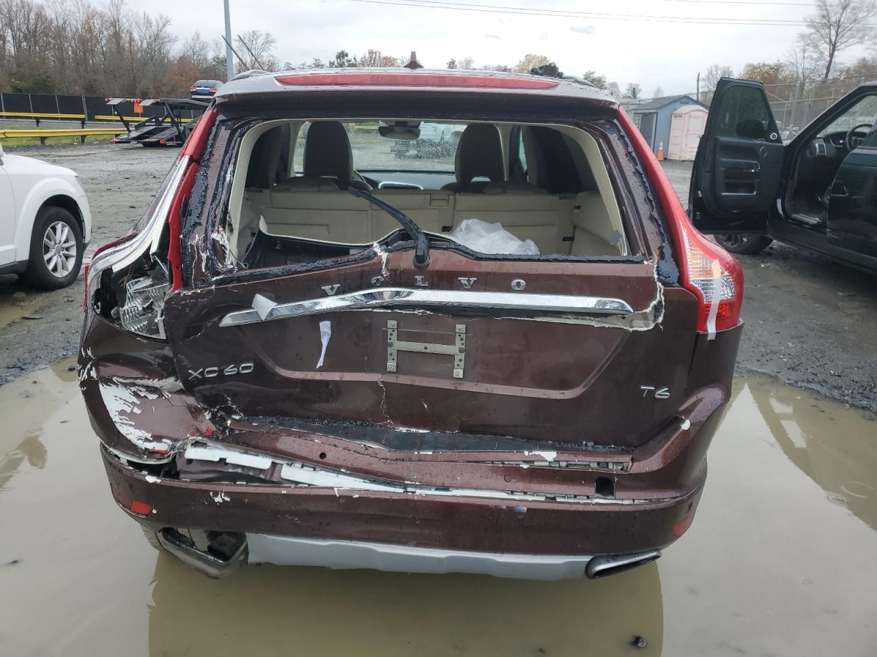 2015 Volvo XC60 - Image 6