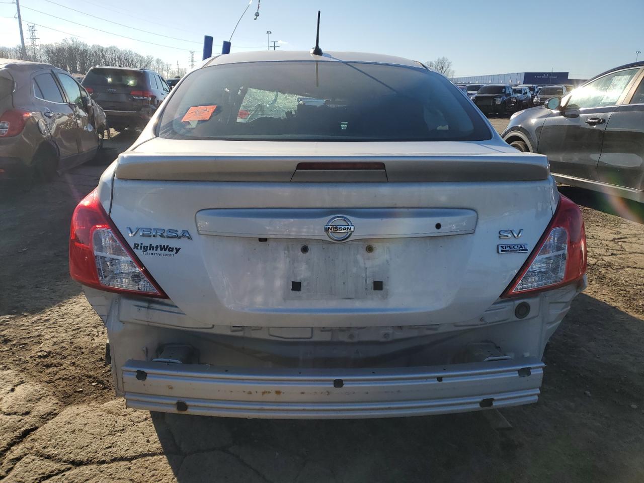 VIN 3N1CN7AP8JL863266 2018 NISSAN VERSA no.6