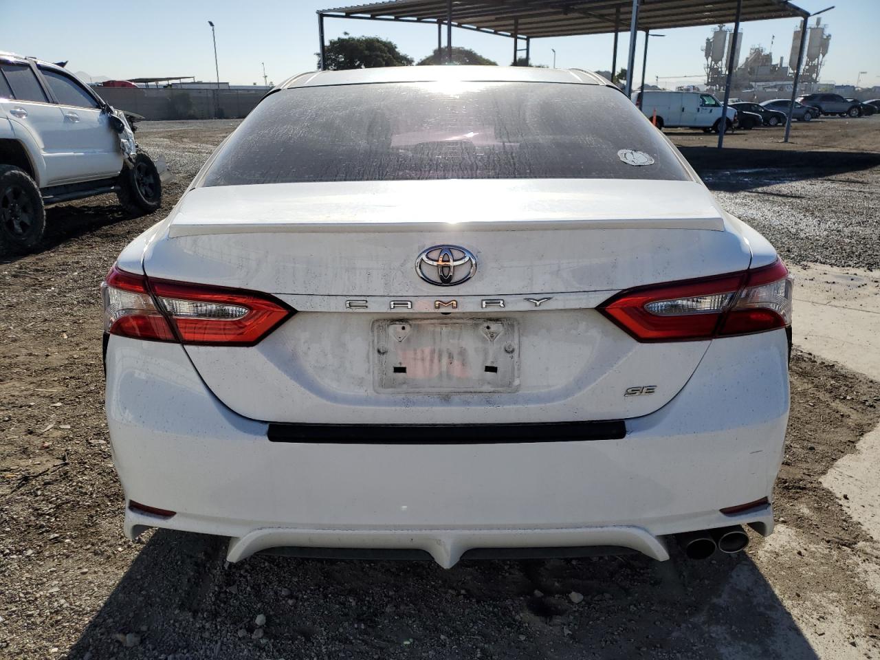 2018 Toyota Camry L VIN: 4T1B11HKXJU090426 Lot: 79277244