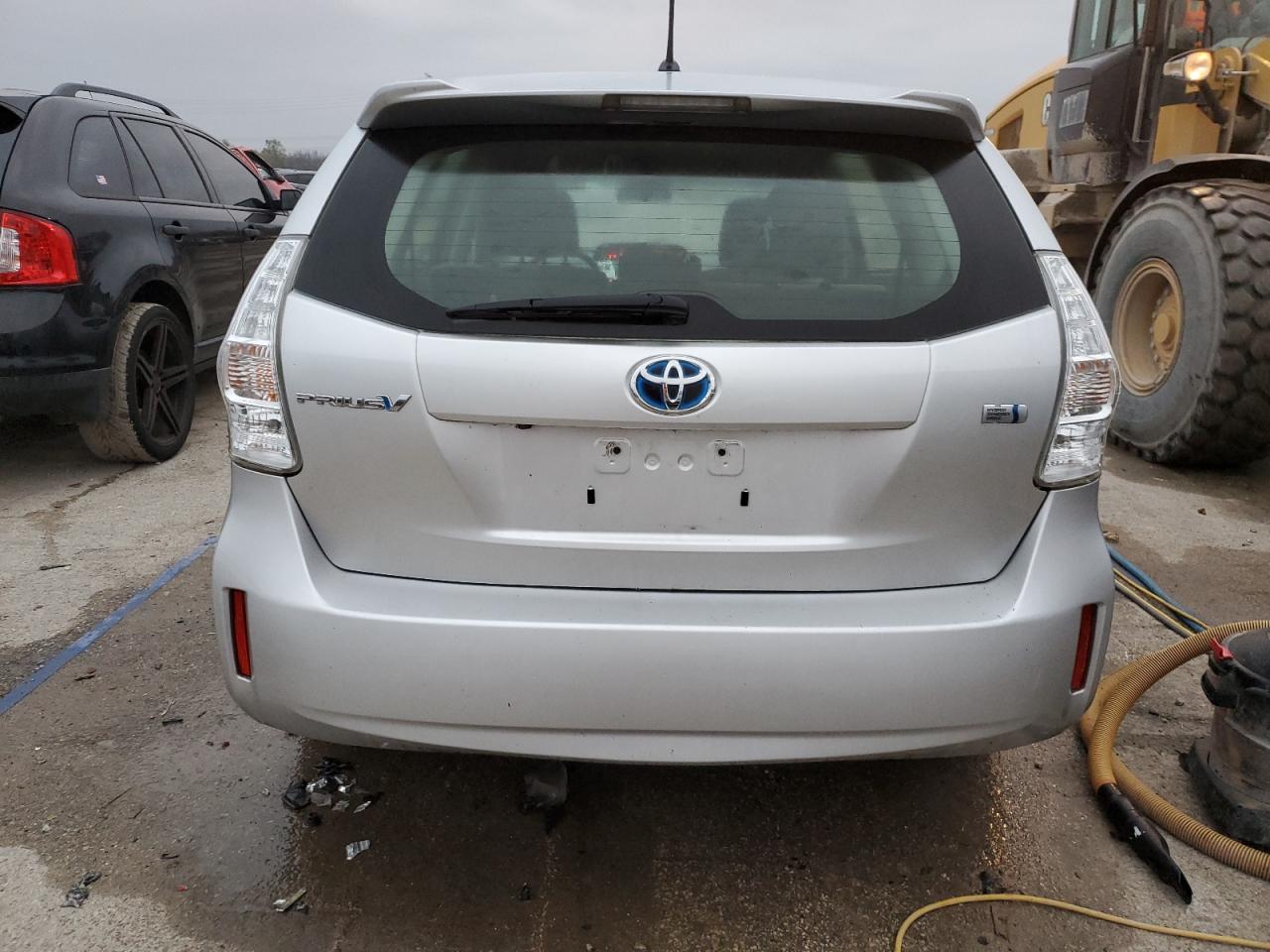 2012 Toyota Prius V VIN: JTDZN3EU5C3057142 Lot: 80223194