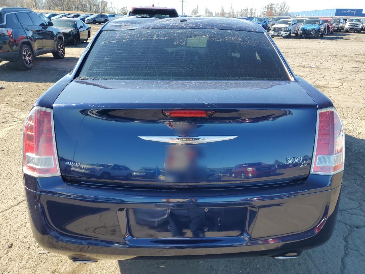 2014 Chrysler 300 - Image 6