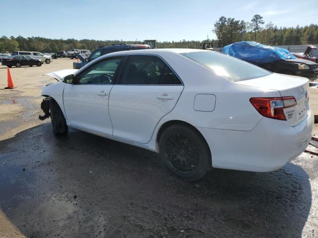  TOYOTA CAMRY 2014 Biały