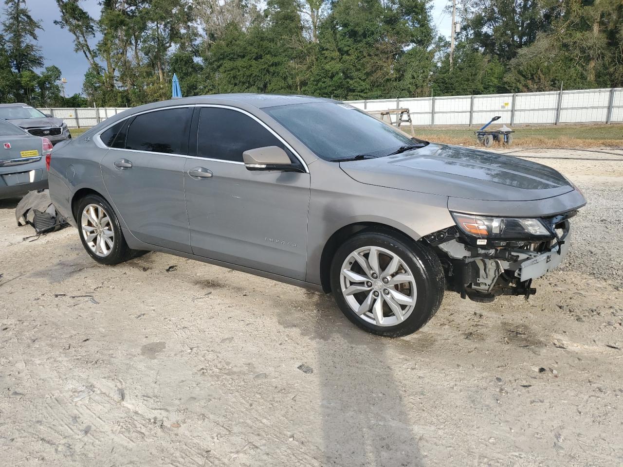 2017 Chevrolet Impala - Image 4