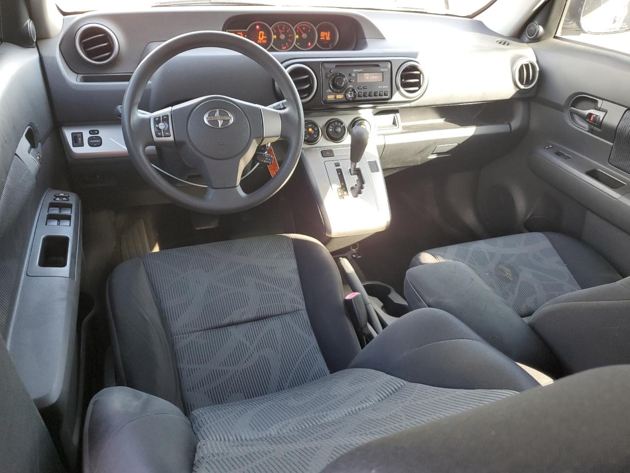 2012 Scion xB - Image 8
