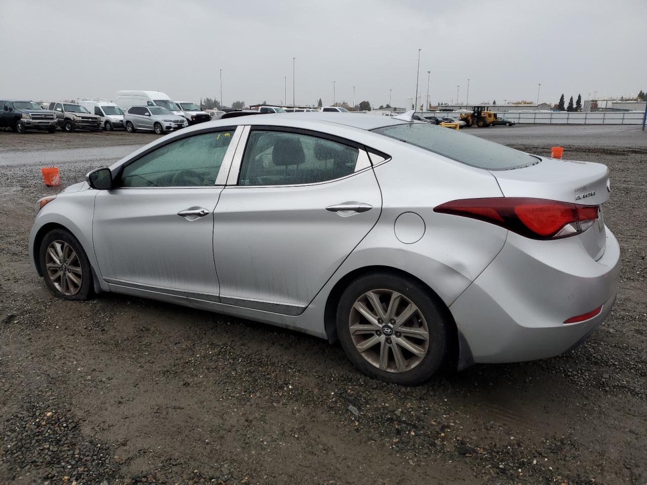 2015 Hyundai Elantra - Image 2