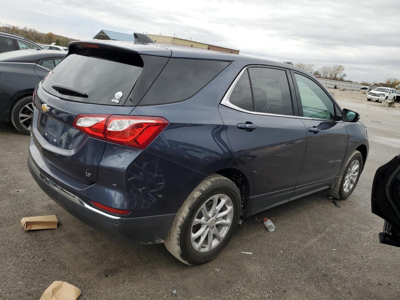 2018 Chevrolet Equinox - Image 3