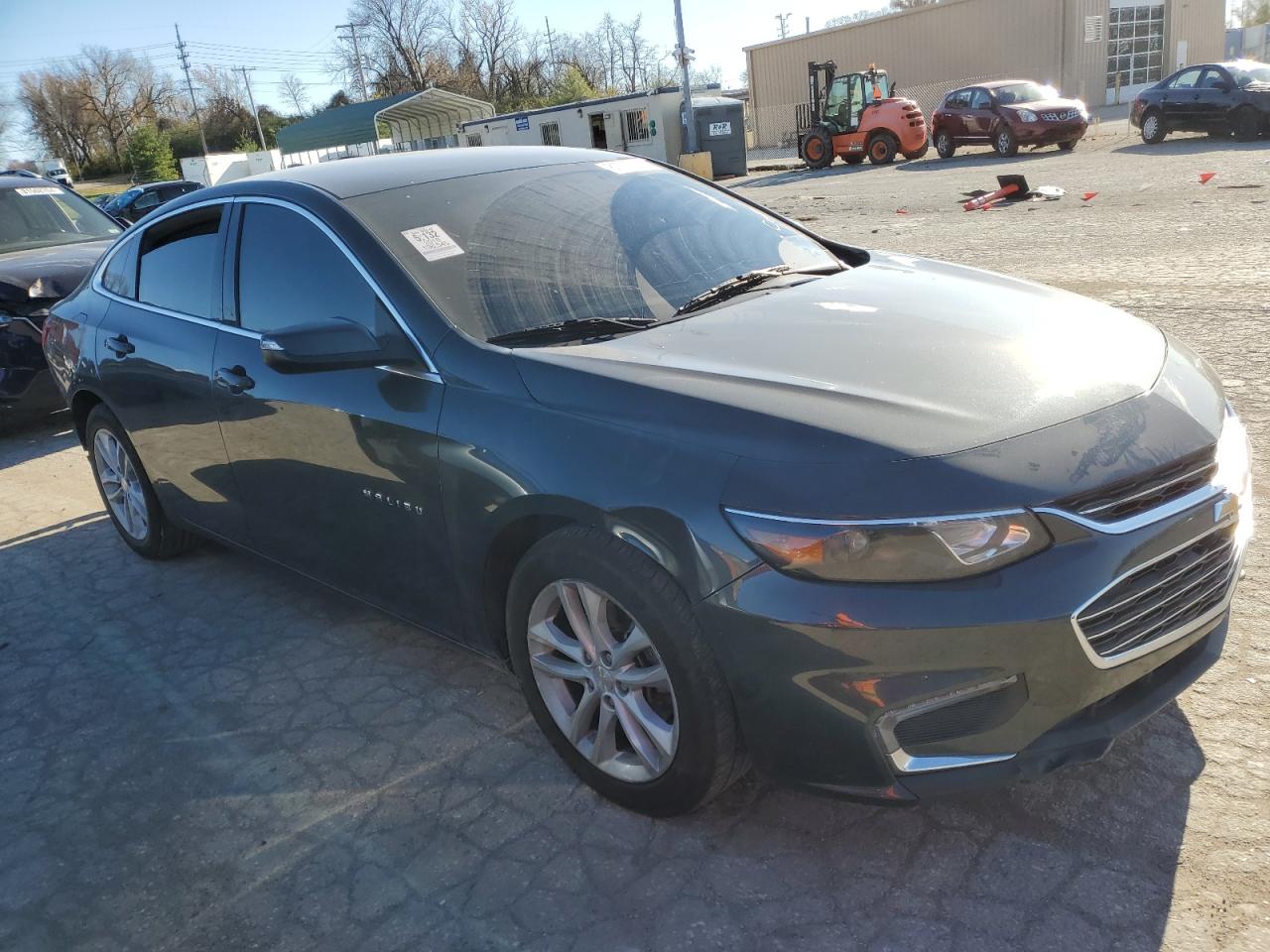 VIN 1G1ZD5ST2JF245518 2018 CHEVROLET MALIBU no.4