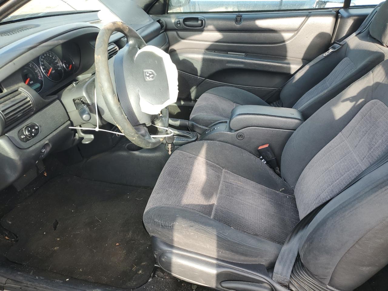 2005 Chrysler Sebring VIN: 1C3EL45X25N677043 Lot: 82529324