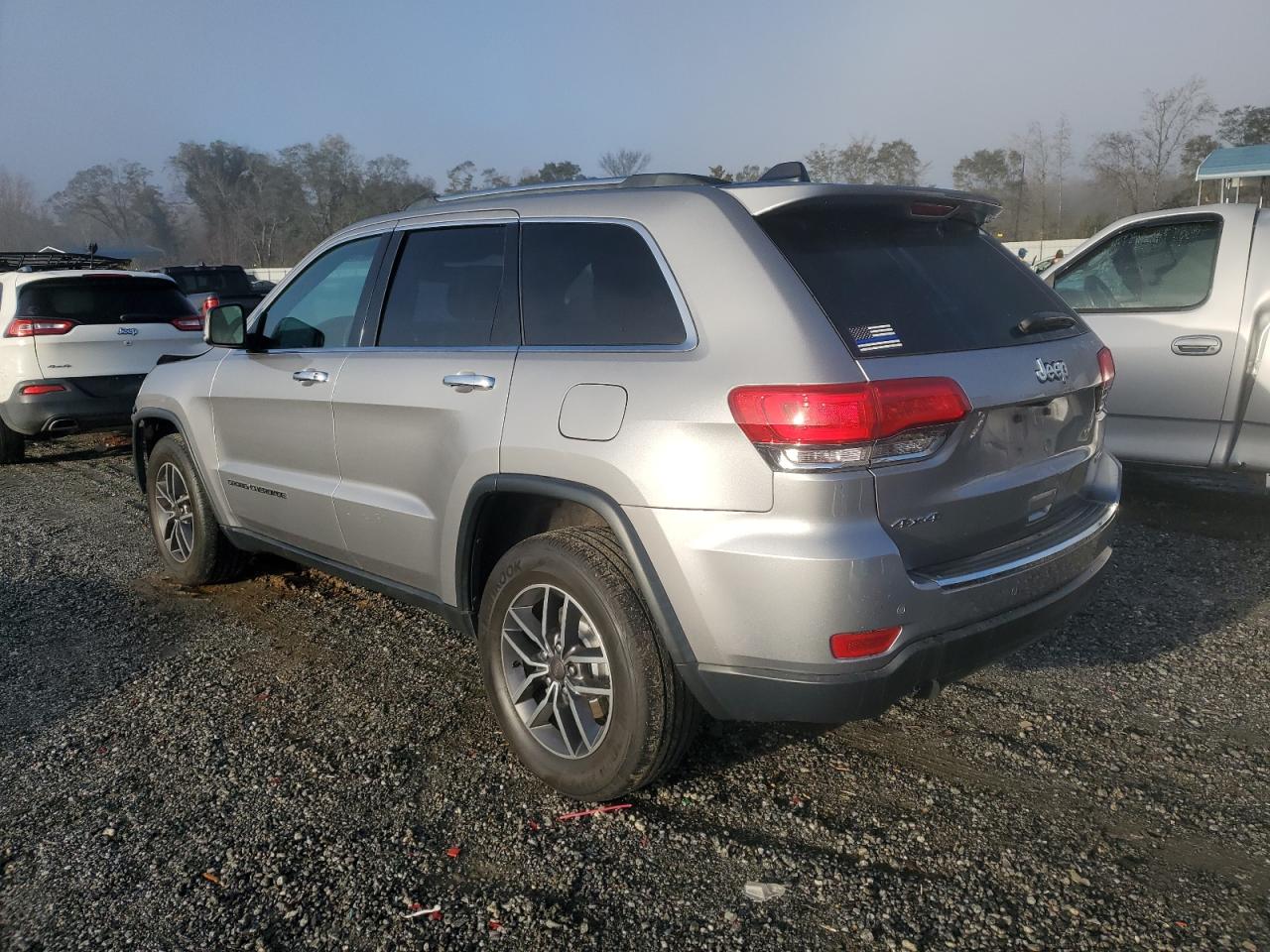 2019 Jeep Grand Cherokee - Image 2
