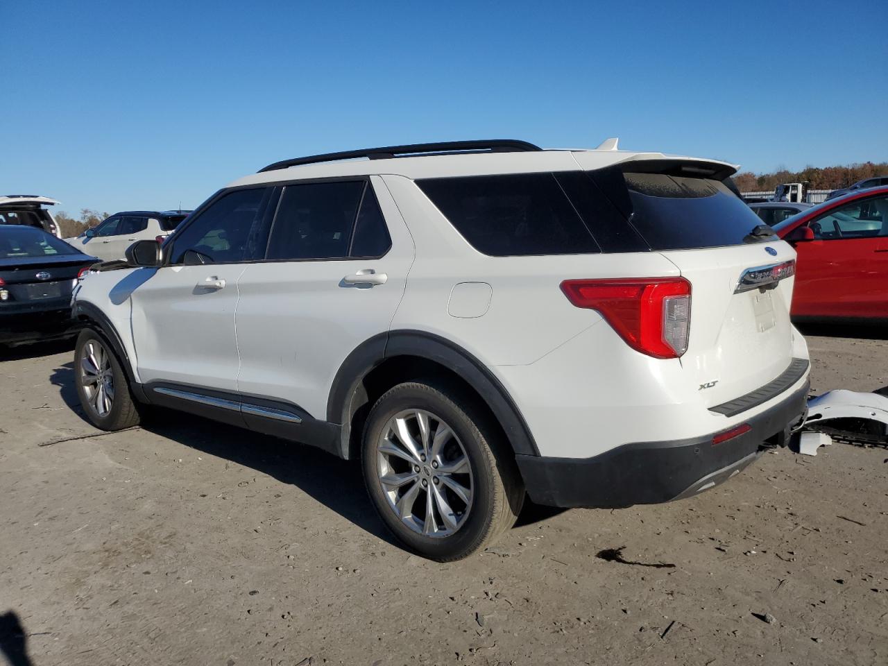 2022 Ford Explorer - Image 2