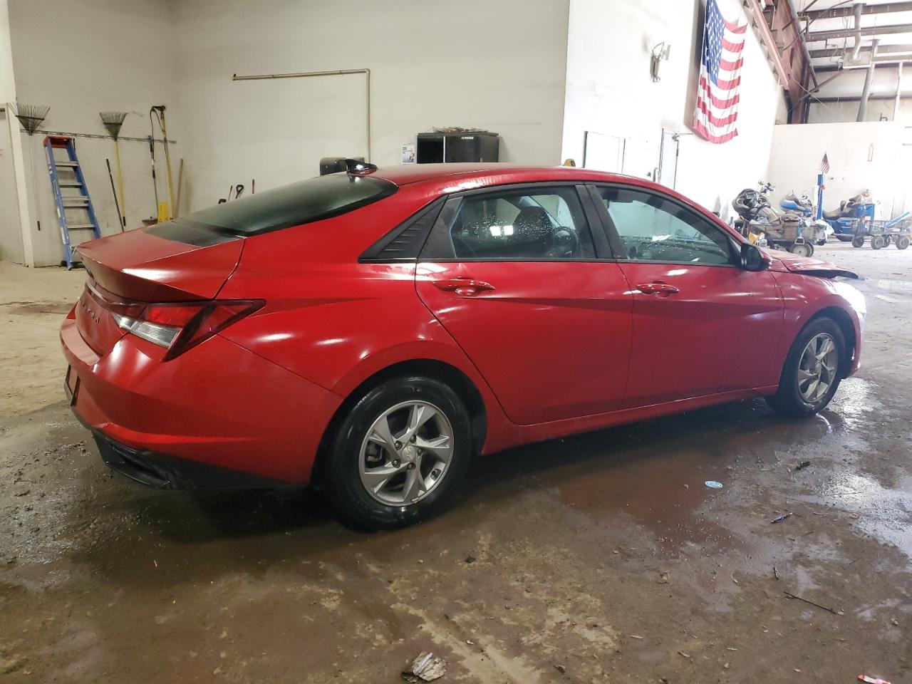 2022 Hyundai Elantra - Image 3