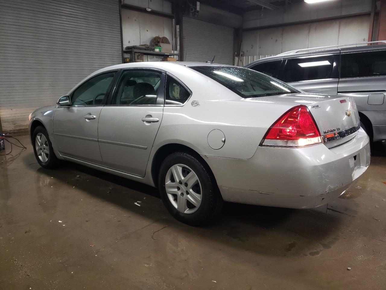 2007 Chevrolet Impala - Image 2