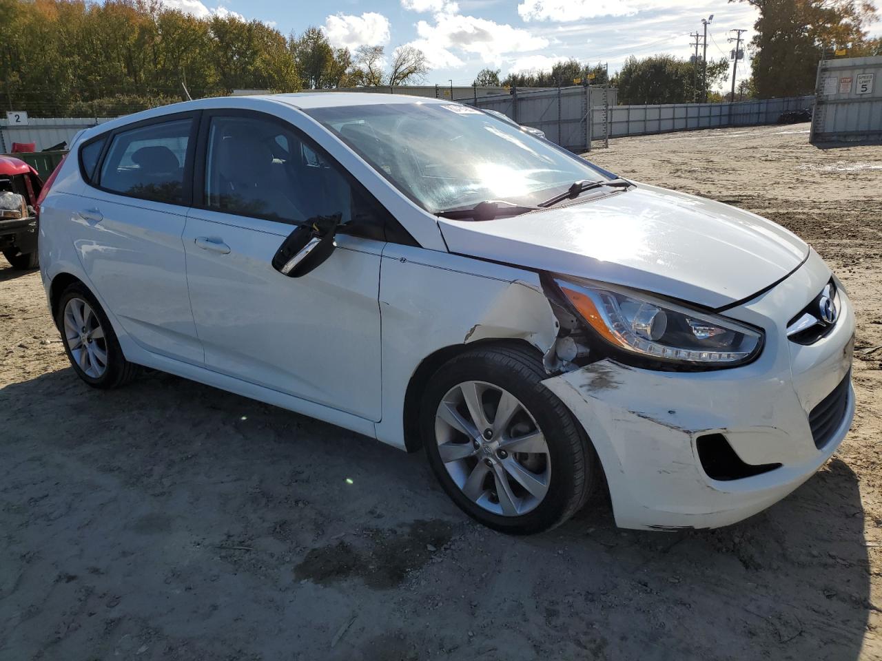 2014 Hyundai Accent - Image 4
