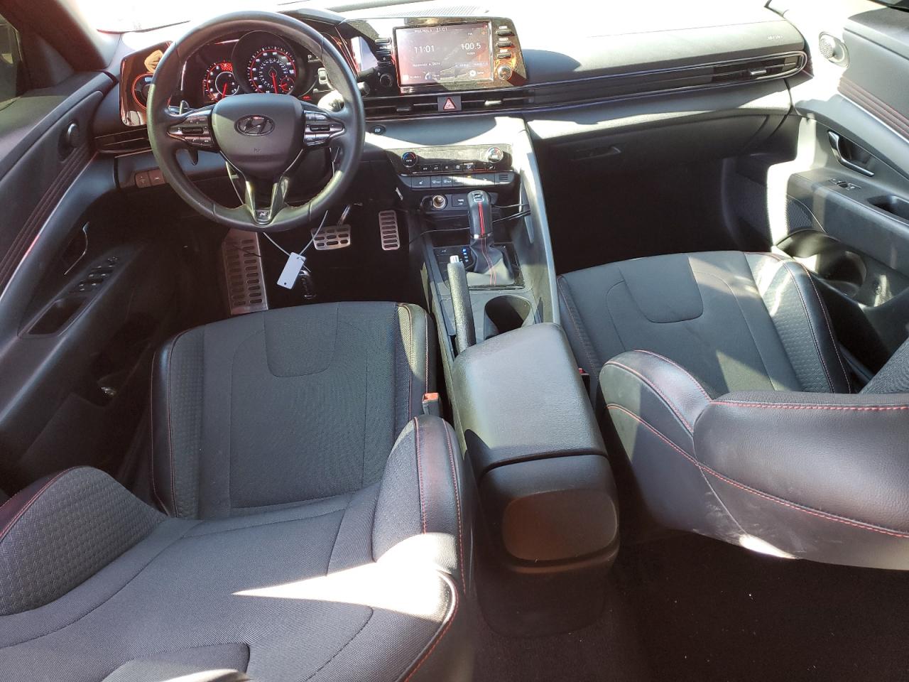 2021 Hyundai Elantra - Image 8