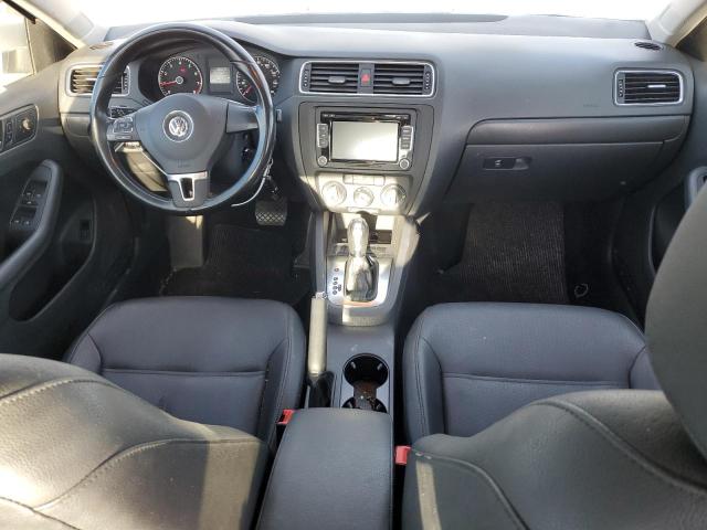  VOLKSWAGEN JETTA 2012 Серебристый