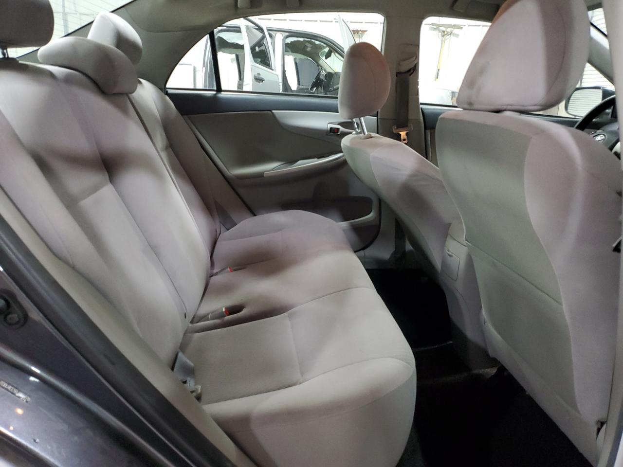2011 Toyota Corolla - Image 10