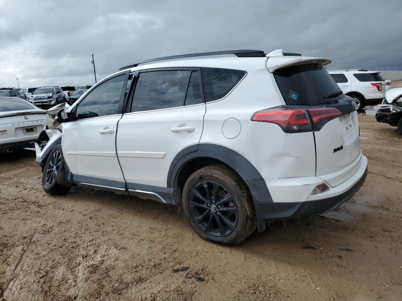 2018 Toyota RAV 4 - Image 2