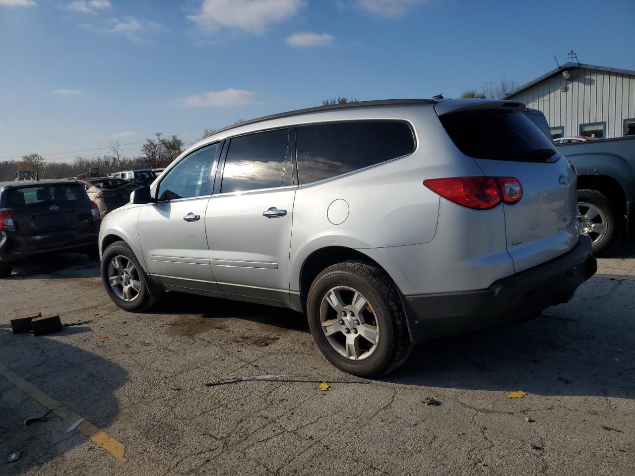 2011 Chevrolet Traverse - Image 2