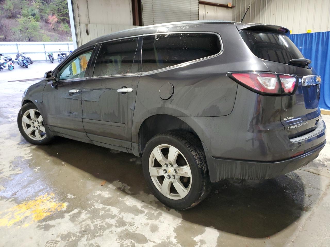 VIN 1GNKVGKDXHJ282955 2017 CHEVROLET TRAVERSE no.2