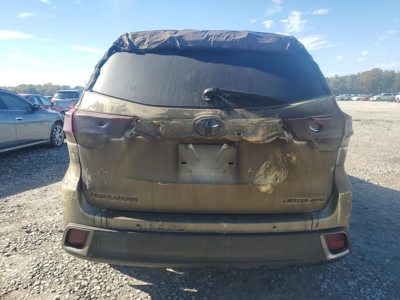 2019 Toyota Highlander - Image 6