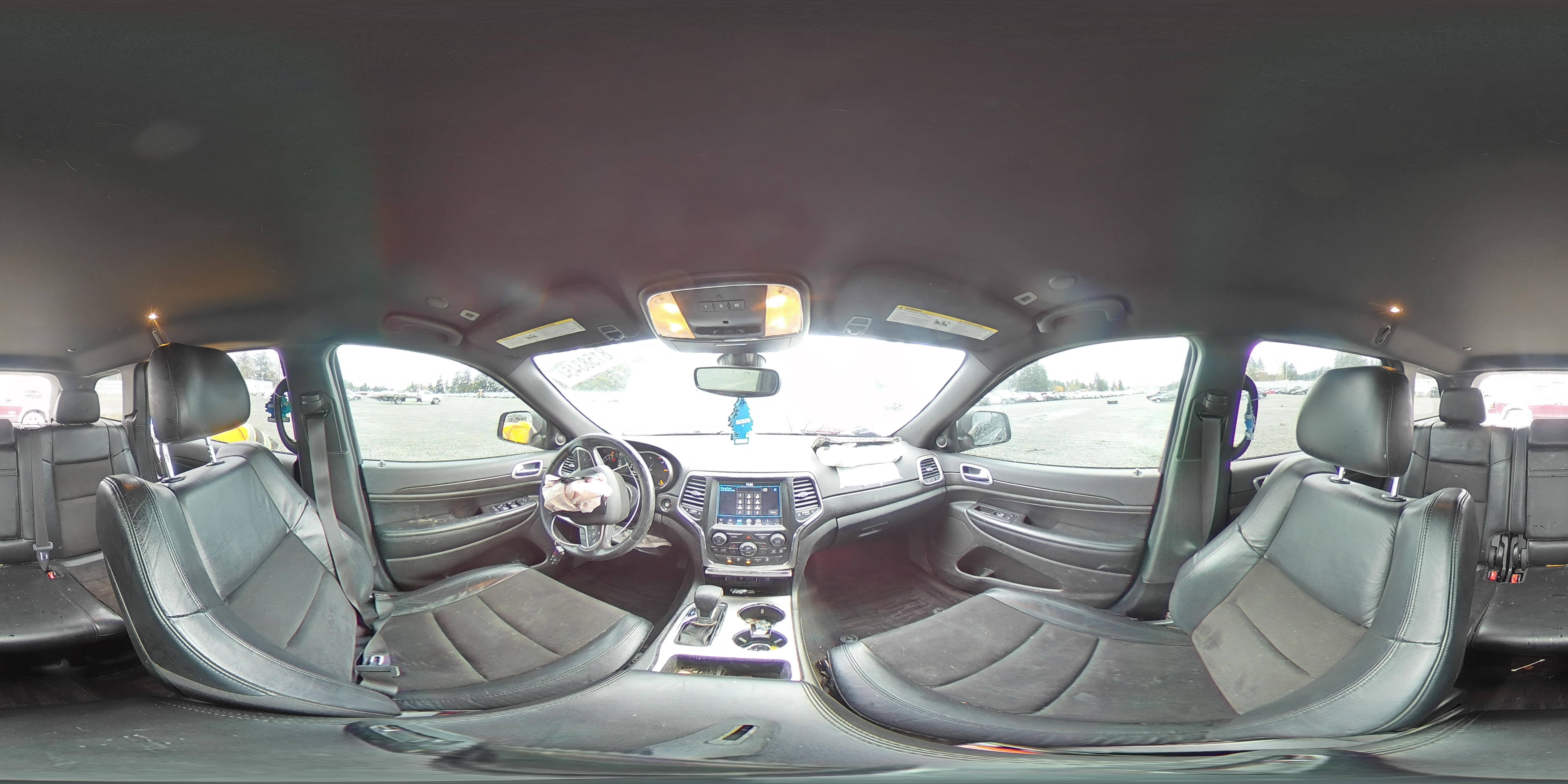 2018 Jeep Grand Cherokee - Image 13