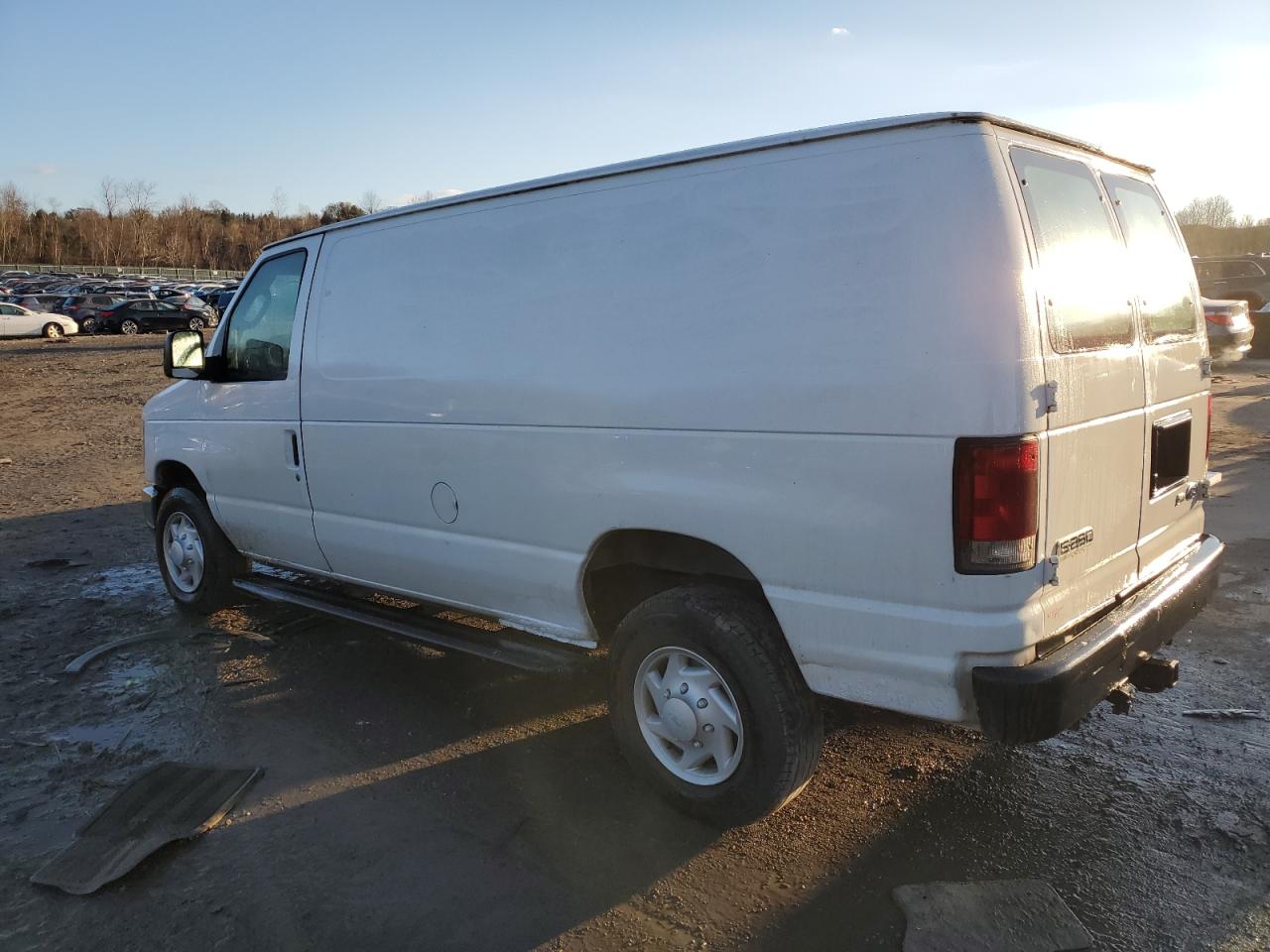2009 Ford Econoline - Image 2