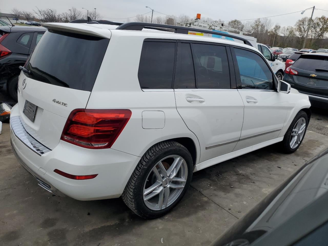 VIN WDCGG8JB9DF975134 2013 MERCEDES-BENZ GLK-CLASS no.3