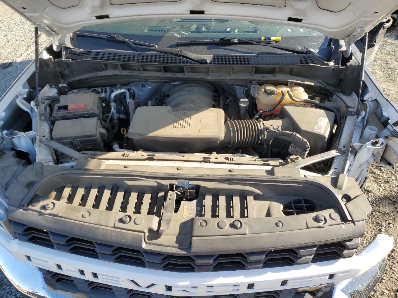 2021 Chevrolet Silverado - Image 13