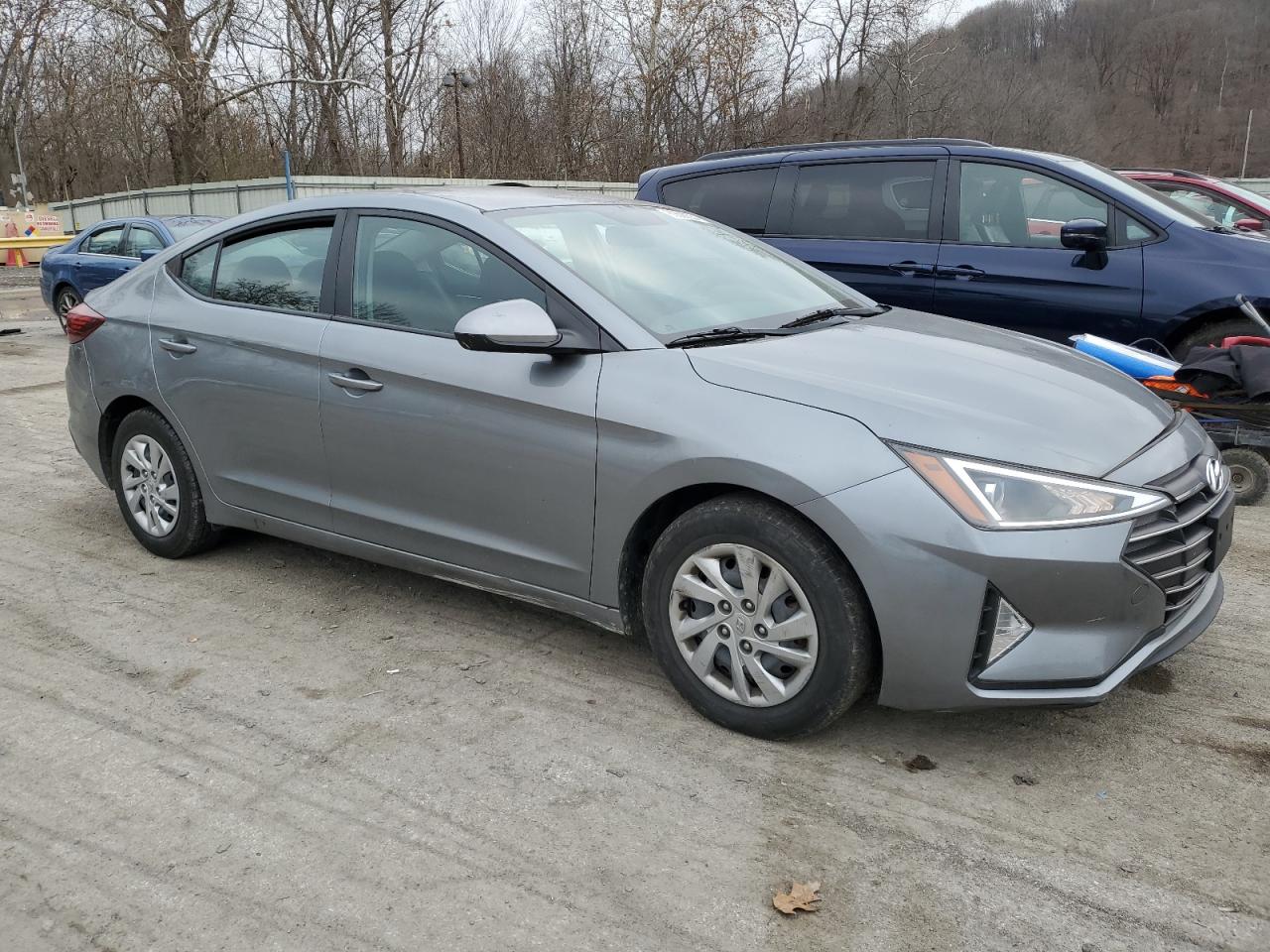 VIN KMHD74LFXKU778401 2019 HYUNDAI ELANTRA no.4