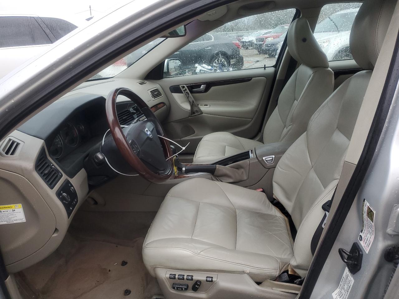 2005 Volvo S60 - Image 7