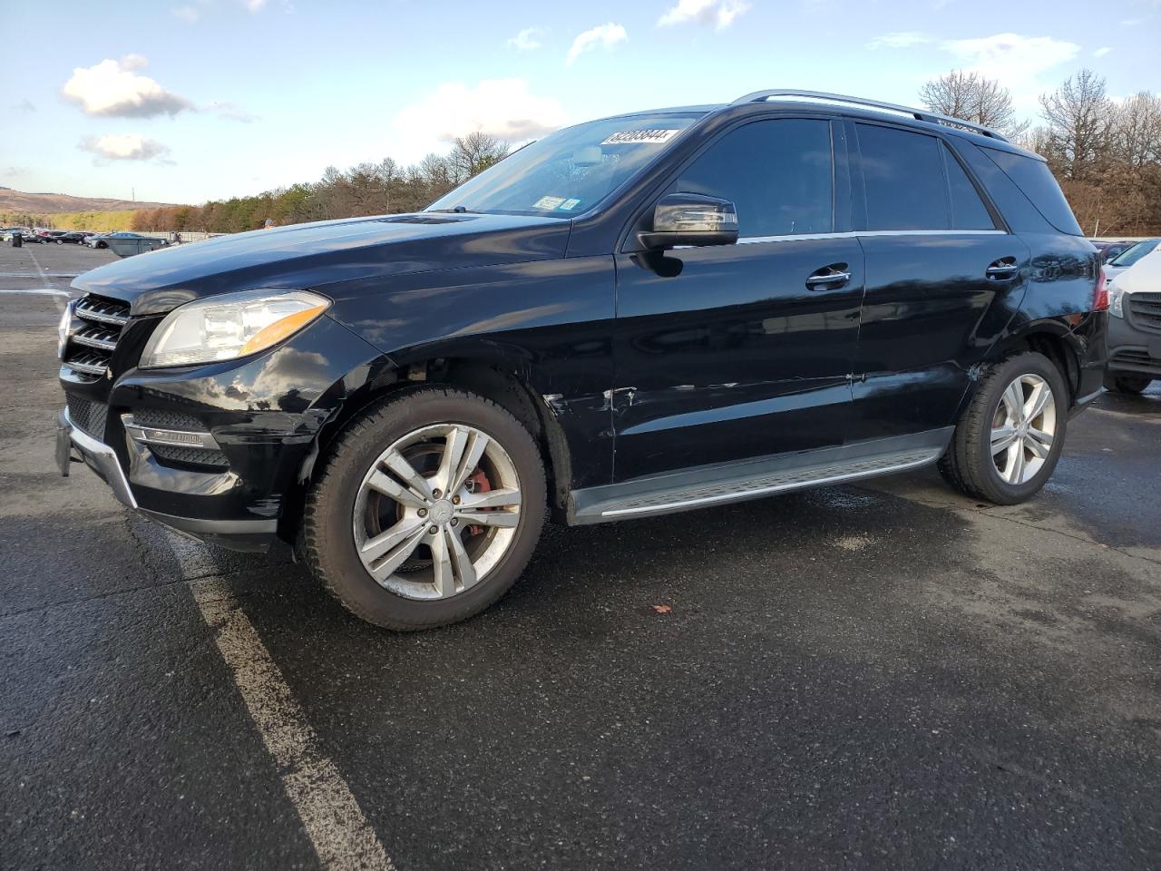 2014 Mercedes-Benz Ml 350 4Matic for Sale in Brookhaven, NY - Side
