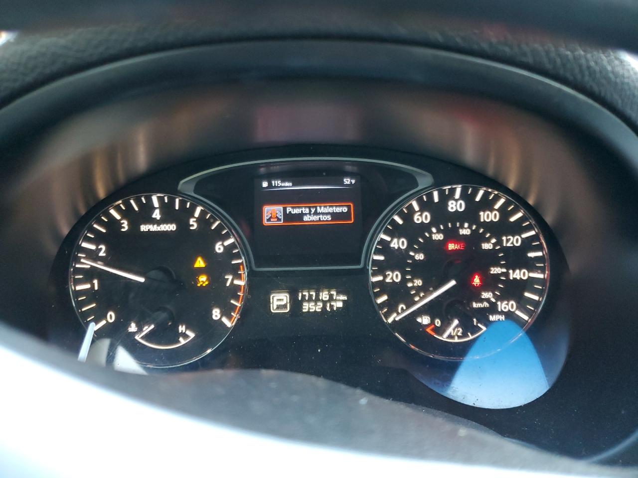 2014 Nissan Altima - Image 9