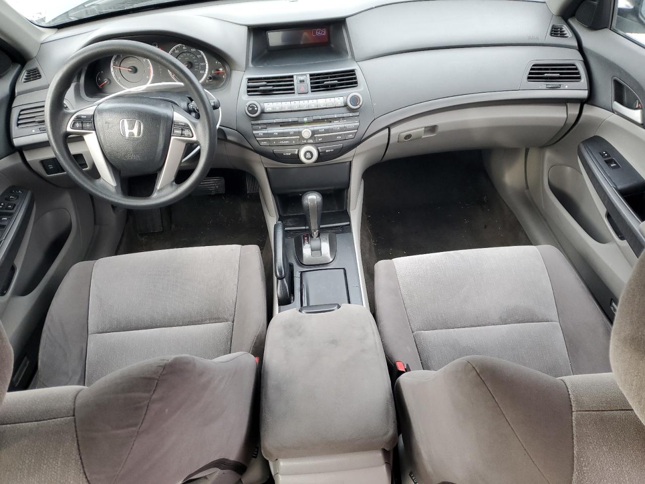 2010 Honda Accord - Image 8