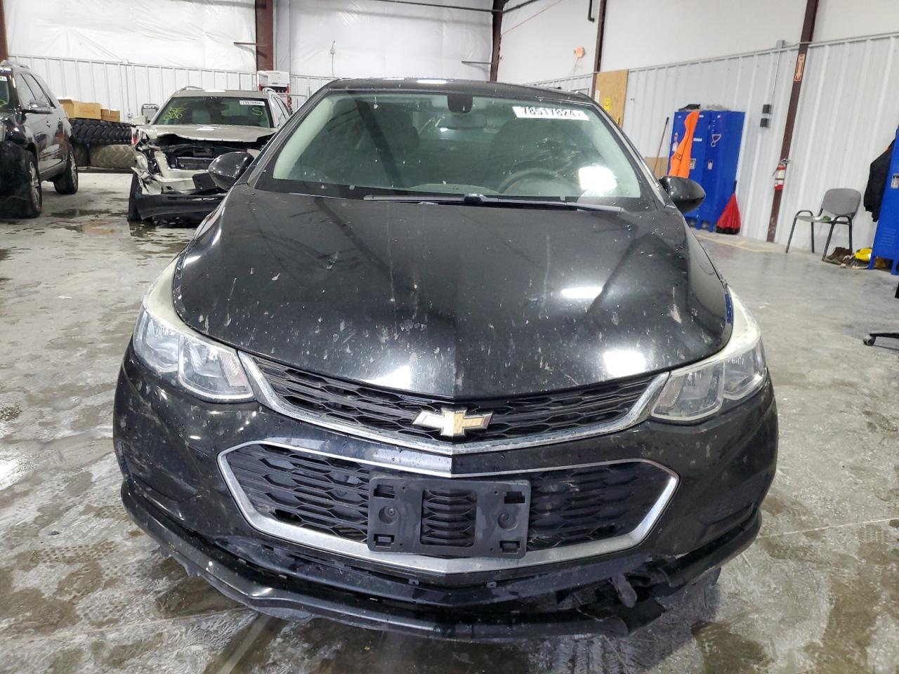 2018 Chevrolet Cruze - Image 5