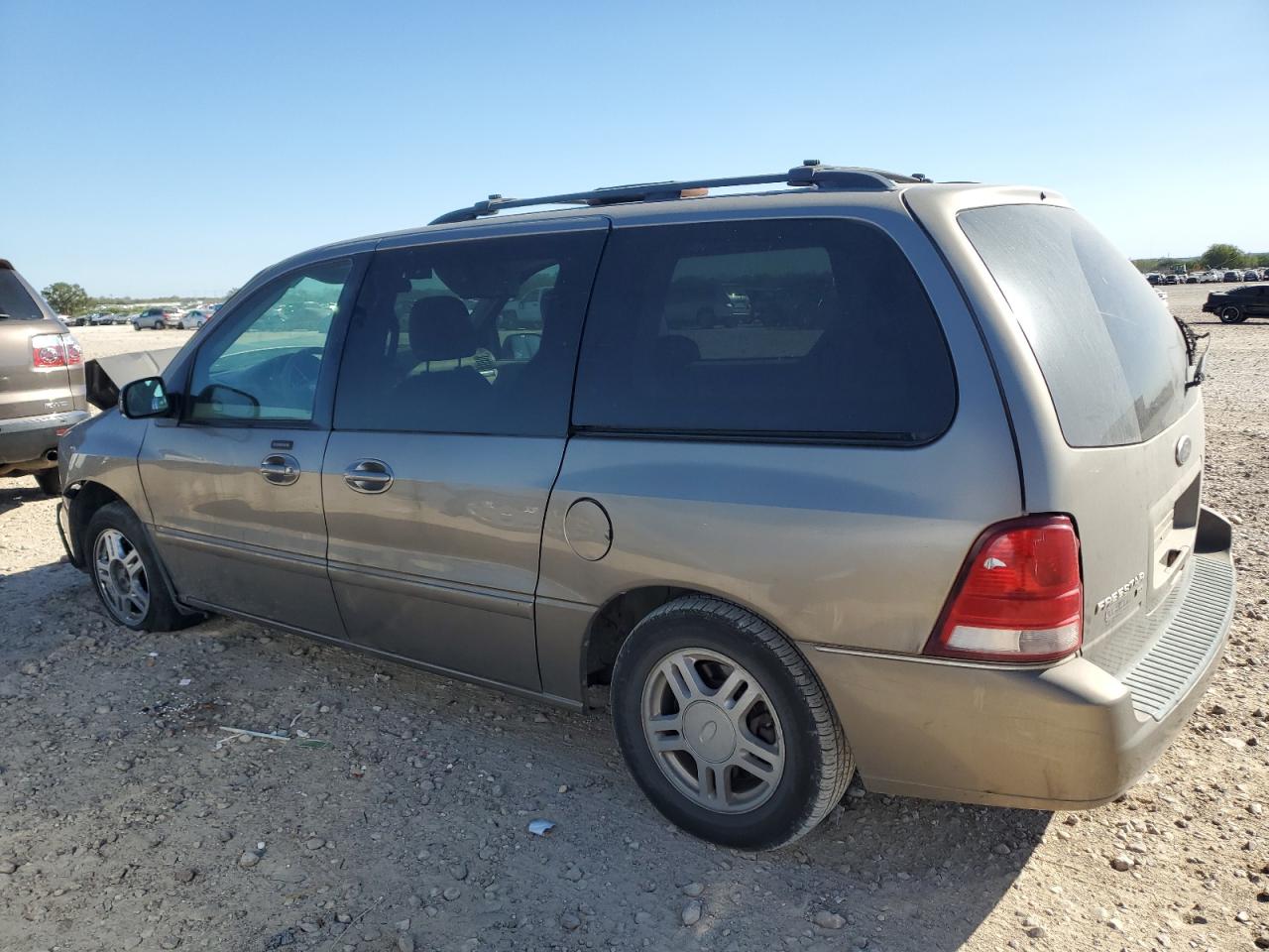 2005 Ford Freestar - Image 2
