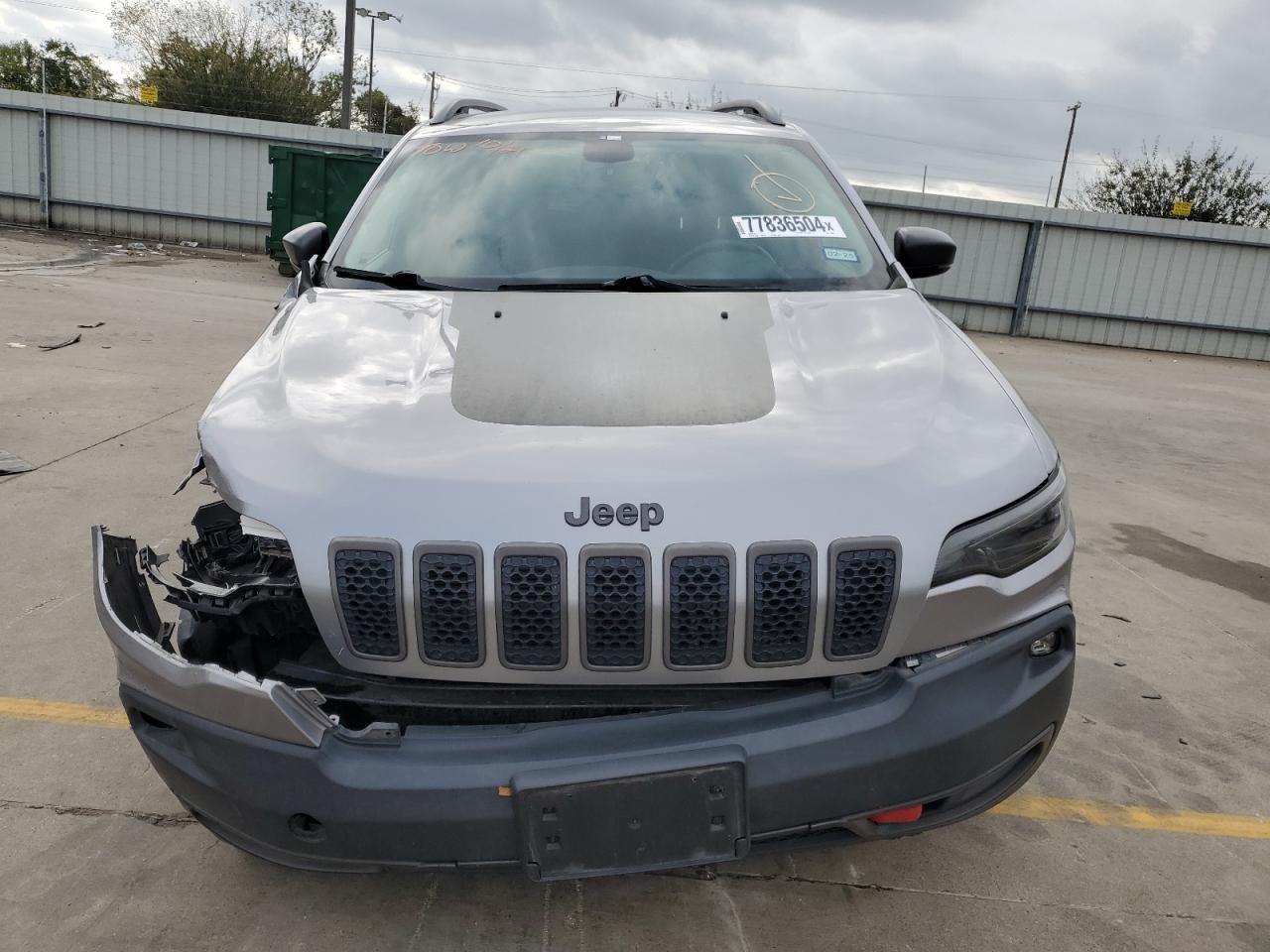 2019 Jeep Cherokee - Image 5