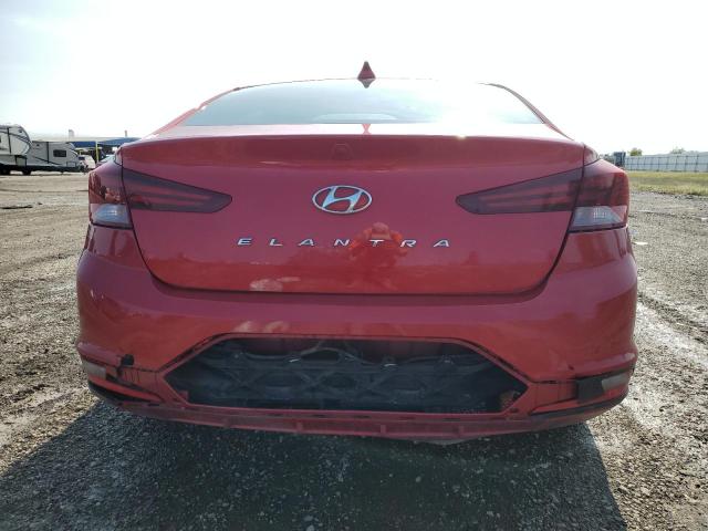  HYUNDAI ELANTRA 2020 Червоний