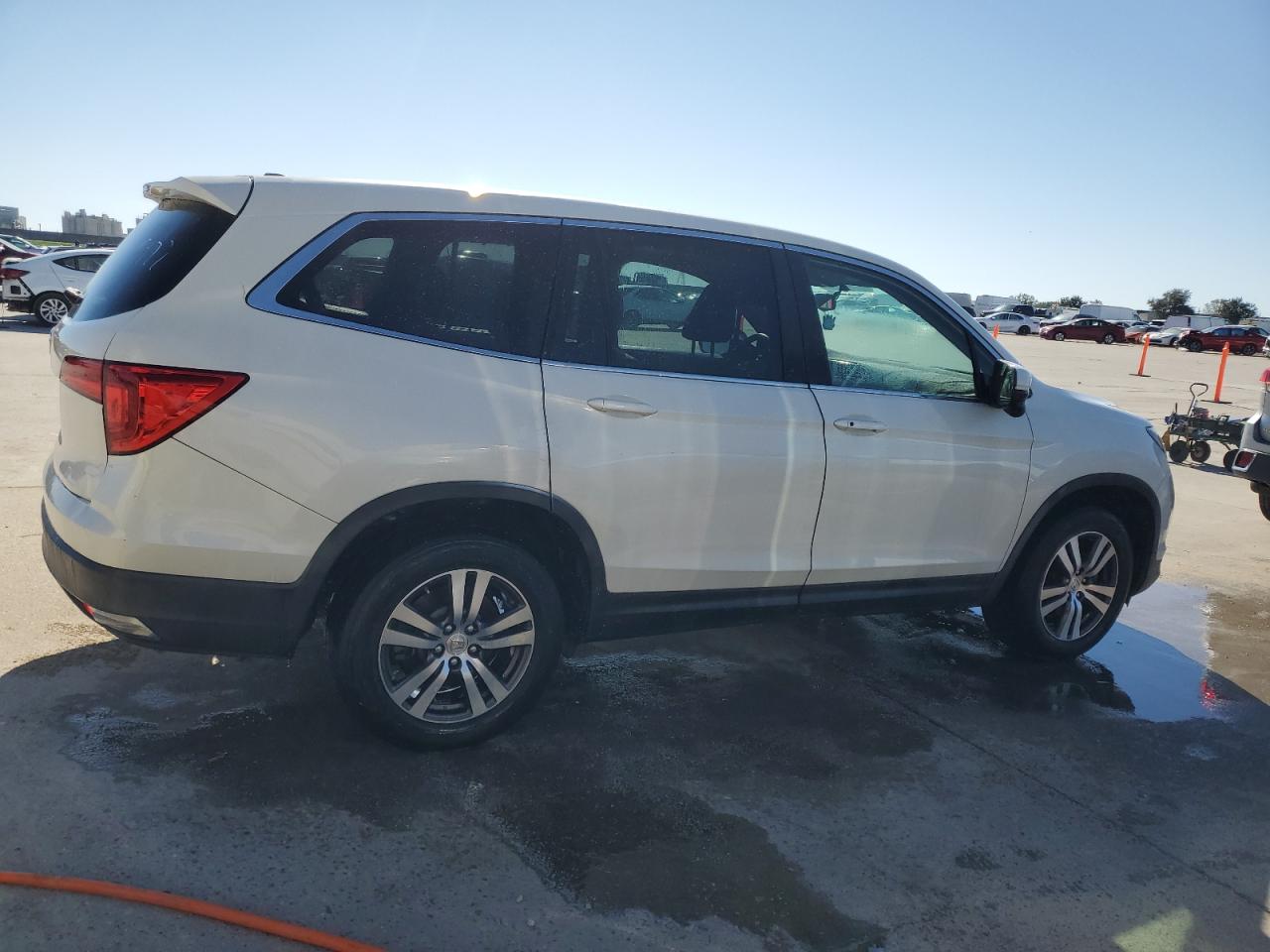 VIN 5FNYF5H82GB049477 2016 HONDA PILOT no.3