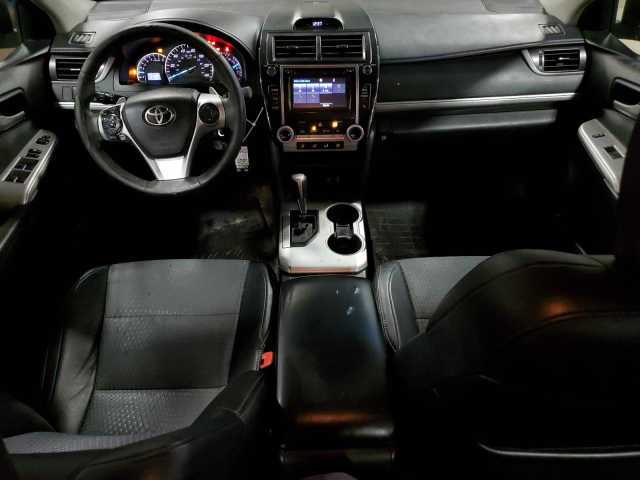2014 Toyota Camry - Image 8