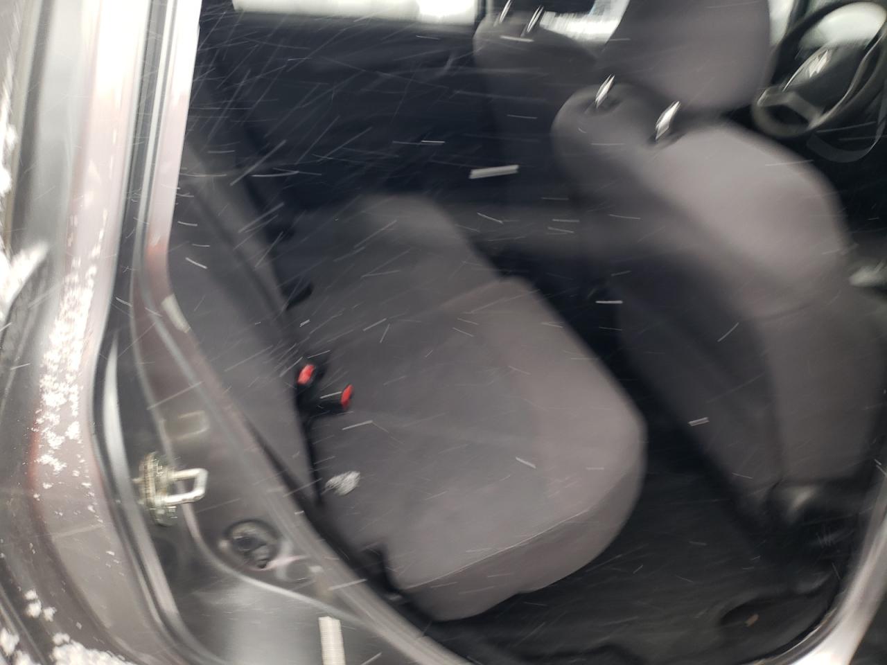 2009 Honda Fit - Image 10